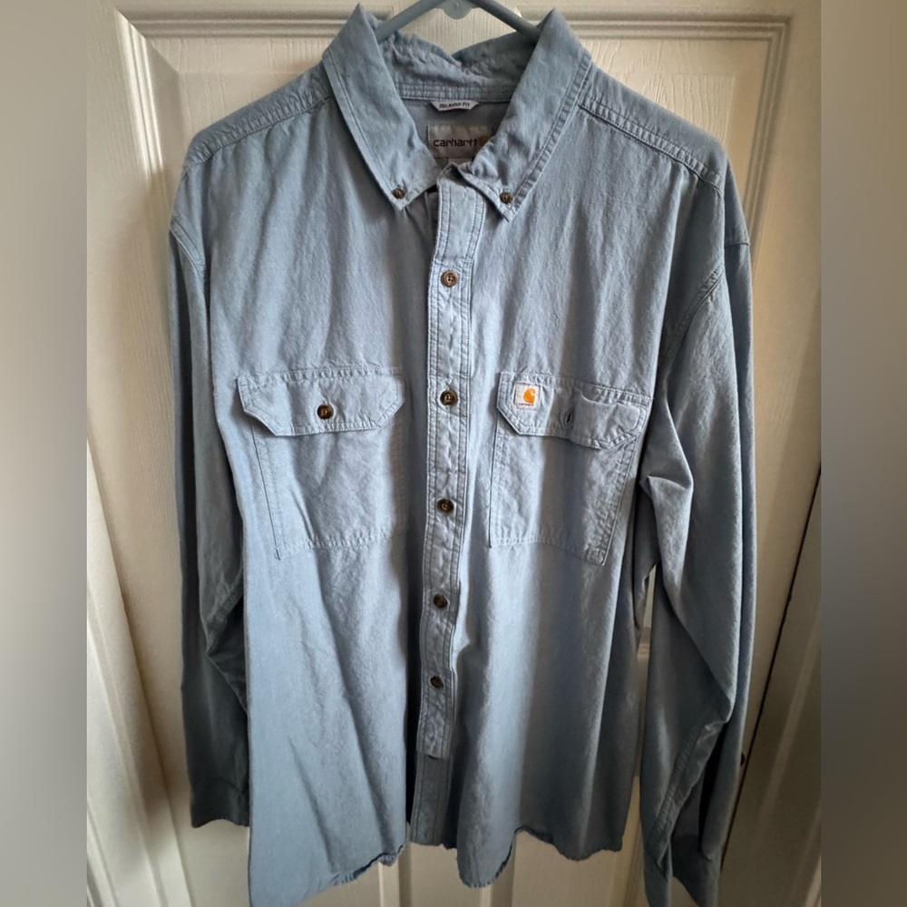 Men’s Carhartt button down.